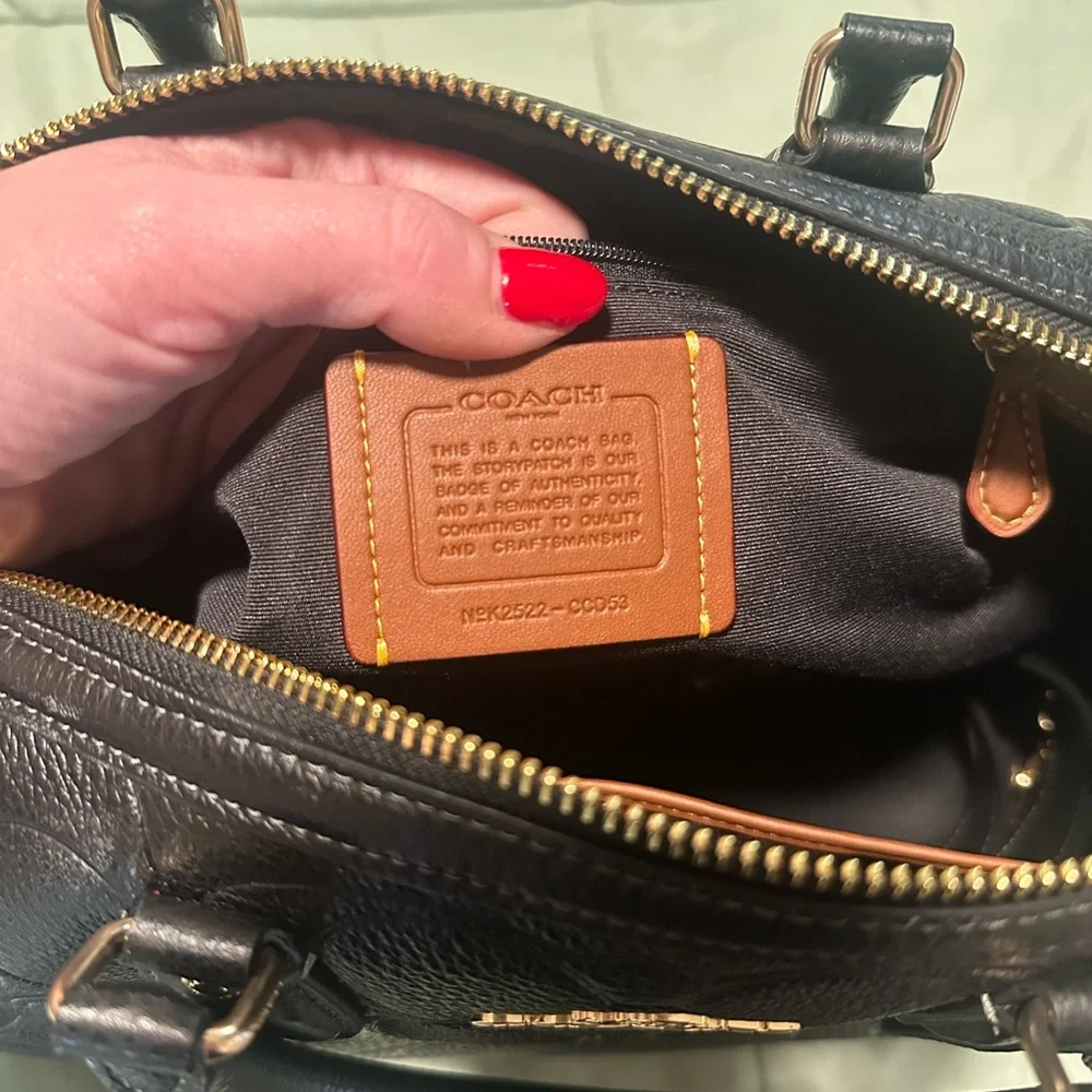 Large Coach Rowan - Picture 7 of 7